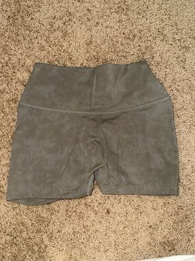 Crop Shop Boutique 2” fade Shorts